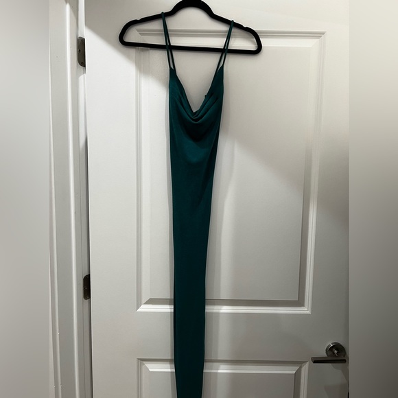 She is Us Midi Dress - Picture 2 of 4